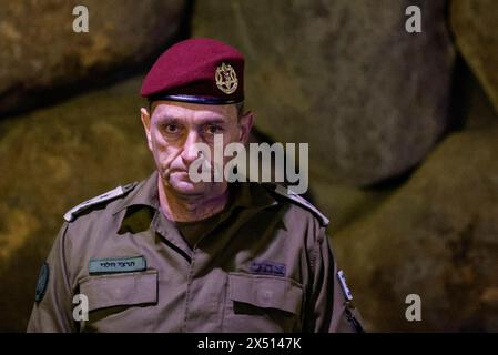 Jerusalem, Israel. 06th May, 2024. Israeli Chief of the General Staff Herzi Halevi attends a wreath-laying ceremony marking Holocaust Remembrance Day in the Hall of Remembrance at Yad Vashem, the World Holocaust Remembrance Center, in Jerusalem, on Monday May 6, 2024. Pool photo by Amir Cohen/UPI Credit: UPI/Alamy Live News Stock Photo