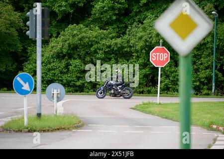 In Essen fand auf dem Verkehrsübungsplatz in Frillendorf ein Fahrsicherheitstraining für Motoradfahrer / innen statt. Organisiert wird dieses Training Stock Photo