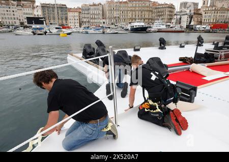 Marseille, France. 06th May, 2024. © PHOTOPQR/LA PROVENCE/PENNANT Franck ; Marseille ; 06/05/2024 ; Visite du montage des installations et du ponton qui serviront lors des festivités de l' arrivée de la flamme olympique avec le Belem, le 8 mai à Marseille. Marseille, France, may 6th 2024 Visit to the assembly of the installations and the pontoon which will be used during the festivities of the arrival of the Olympic flame for Paris olympics with the Belem Credit: MAXPPP/Alamy Live News Stock Photo