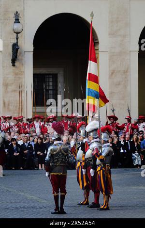 May 6, 2024 - Swearing-in oath ceremony for the new recruits of the Pontifical Swiss Guard at the Vatican - Vatican City State © EvandroInetti via ZUMA Wire (Credit Image: © Evandro Inetti/ZUMA Press Wire) EDITORIAL USAGE ONLY! Not for Commercial USAGE! Stock Photo