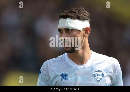 Modena, Italy. 5th May, 2024. Edoardo Goldaniga of Como during the Serie B match at Stadio Alberto Braglia, Modena. Picture credit should read: Jonathan Moscrop/Sportimage Credit: Sportimage Ltd/Alamy Live News Stock Photo