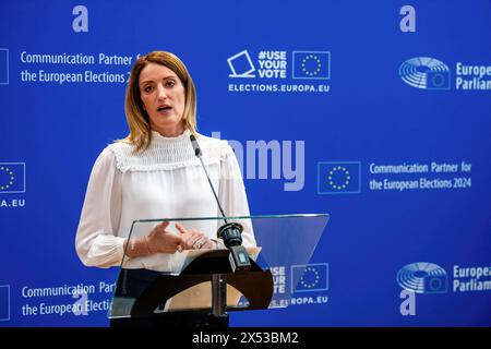 European Parliament President Roberta Metsola speaks to the public and private partners as apart of signing the Partnership Agreements between the European Parliament and Public and Private Partners ahead of the European elections. Celebrating the launch of a public-private partnership to bolster participation in the 2024 European Elections, Roberta Metsola, President of the European Parliament, and Jaume Duch Guillot, Director General for Communication, addressed a gathering of around 80 business and community leaders. Their speeches underscored the critical importance of individual voting ri Stock Photo