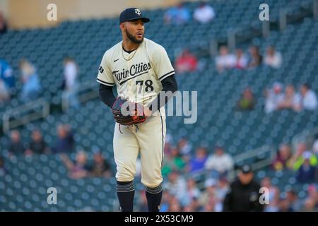 Minneapolis, Minnesota, USA. 6th May, 2024. Minnesota Twins starting pitcher SIMEON WOODS RICHARDSON (78) during a MLB baseball game between the Minnesota Twins and the Seattle Mariners at Target Field. The Twins won 3-1. (Credit Image: © Steven Garcia/ZUMA Press Wire) EDITORIAL USAGE ONLY! Not for Commercial USAGE! Stock Photo