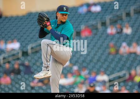 Minneapolis, Minnesota, USA. 6th May, 2024. Seattle Mariners starting pitcher LUIS CASTILLO (58) during a MLB baseball game between the Minnesota Twins and the Seattle Mariners at Target Field. The Twins won 3-1. (Credit Image: © Steven Garcia/ZUMA Press Wire) EDITORIAL USAGE ONLY! Not for Commercial USAGE! Stock Photo