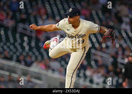 Minneapolis, Minnesota, USA. 6th May, 2024. Minnesota Twins pitcher JHOAN DURAN (59) during a MLB baseball game between the Minnesota Twins and the Seattle Mariners at Target Field. The Twins won 3-1. (Credit Image: © Steven Garcia/ZUMA Press Wire) EDITORIAL USAGE ONLY! Not for Commercial USAGE! Stock Photo