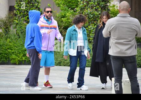 Milan, . 04th May, 2024. Claudio Mangiarotti rights copyright Milan - The American actor Adan Sandler with his wife Jackie and daughters Sadie Madison walking around the fashion district in Via Montenapoleone. Adan Sandler was spotted with George Clooney filming the upcoming Netflix movie. They go to have dinner at the Portrait restaurant. Adan Sandler and family live in Los Angeles exclusive Ph Claudio Mangiarotti Credit: Independent Photo Agency/Alamy Live News Stock Photo