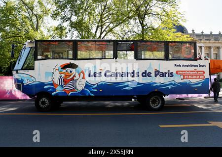 Les Canards de Paris - Paris Amphibious Tour - Paris - France Stock Photo