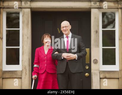 Edinburgh UK, 7th May 2024: Newly-installed First Minister John Swinney with his wife Elizabeth (Quigley) at Bute House, his official residence. Pic: DB Media Services / Alamy Live Stock Photo