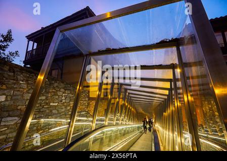 Moving walkway connecting old town with the city, Vitoria-Gasteiz, Araba, Basque Country, Spain, Europe Stock Photo