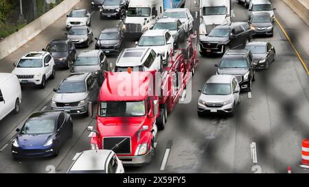 NORWALK, CT, USA- MAY 4, 2024: Traffic on  I-95 North is closed near exit 15 after gasoline truck fire accident on Thursday morning. Empty South part Stock Photo