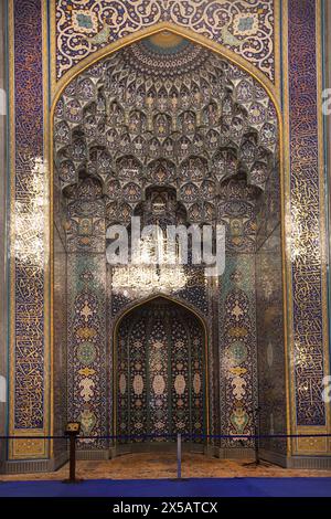 Sultan Qaboos Grand Mosque Interior of Prayer Hall Mihrab Muscat Oman Stock Photo