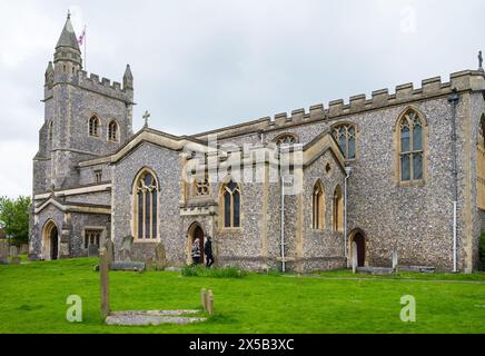 Exterior of St Mary's Church a grade 1 listed Church of England parish church in Old Amersham Buckinghamshire England UK Stock Photo