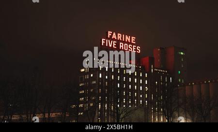 Five Roses Building Famous Farine Five Roses building at the port of Montreal at night ...