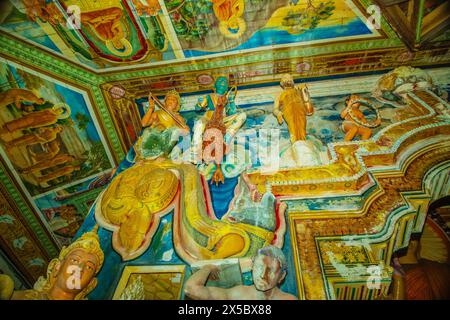 Balapitya Purana Viharay, Sri Lanka. 07. 02. 2023 Sri Pushparama temple interior. figures depicting entire history Buddha, starting from birth. Stock Photo