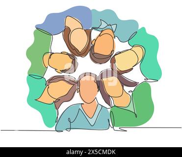 One line drawing of group of businessman and businesswoman creating circle and round shape as teamwork symbol. Business team building concept continuo Stock Vector