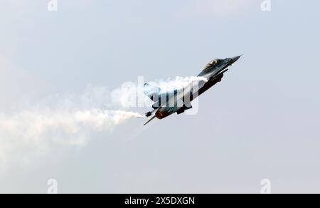 Belgian Air Component's F-16AM Fighting Falcon solo display aircraft,  at the 2010 Biggin Hill International Air Fair. Stock Photo