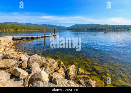 Scenic view from the public lake access, fishing and boat dock on Liberty Lake, in Liberty Lake, Washington, a suburb of Spokane and Coeur d'Alene, Id. Stock Photo