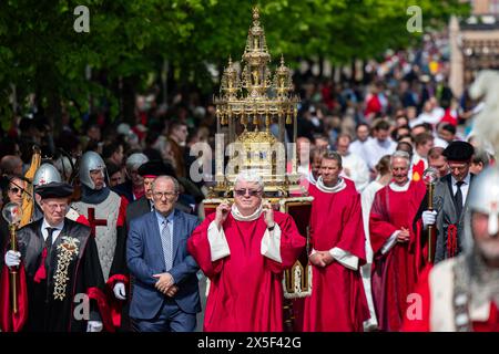 Brugge, Belgium. 09th May, 2024. this picture shows the Holy Blood Procession (Heilige Bloedprocessie - Procession Saint-Sang) event, on Thursday 09 May 2024 in Brugge. During the procession, the relic of the Holy blood is carried from the Holy blood basilica to the Holy Saviour cathedral through the city center of Bruges. BELGA PHOTO KURT DESPLENTER Credit: Belga News Agency/Alamy Live News Stock Photo