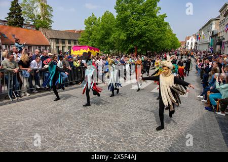 Brugge, Belgium. 09th May, 2024. Children are dressed as animals during the Holy Blood Procession (Heilige Bloedprocessie - Procession Saint-Sang) event, on Thursday 09 May 2024 in Brugge. During the procession, the relic of the Holy blood is carried from the Holy blood basilica to the Holy Saviour cathedral through the city center of Bruges. BELGA PHOTO KURT DESPLENTER Credit: Belga News Agency/Alamy Live News Stock Photo