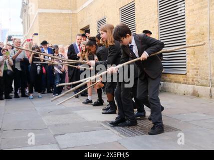 London, UK. 9th May 2024. Beating the Bounds, All Hallows Church, the Beating Party with students from St Dunstan's College, Catford. Credit: Matthew Chattle/Alamy Live New Stock Photo