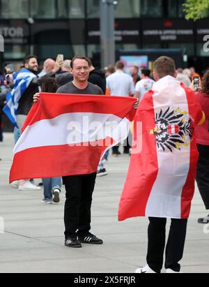 Malmo, Sweden. 09th May, 2024. Music fans in front of Malmo Arena ahead of the second semi-final of the 68th edition of the Eurovision Song Contest (ESC) in Malmo, Sweden, May 09, 2024. Photo: Sanjin Strukic/PIXSELL Credit: Pixsell/Alamy Live News Stock Photo