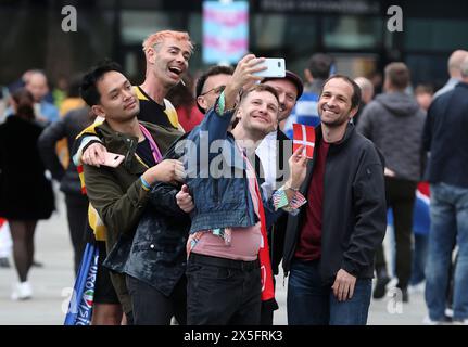 Malmo, Sweden. 09th May, 2024. Music fans in front of Malmo Arena ahead of the second semi-final of the 68th edition of the Eurovision Song Contest (ESC) in Malmo, Sweden, May 09, 2024. Photo: Sanjin Strukic/PIXSELL Credit: Pixsell/Alamy Live News Stock Photo