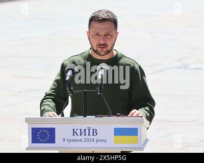 Non Exclusive: KYIV, UKRAINE - MAY 9, 2024 - President of Ukraine Volodymyr Zelenskyy attends a joint press conference with President of the European Stock Photo