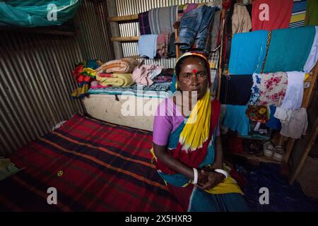 Bangladesh, Khulna, Sonadanga. A women in her home in Sonadanga. (Editorial use only) Stock Photo