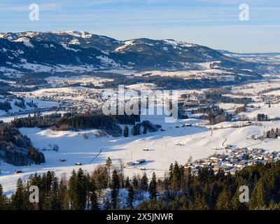 Valley of river Iller towards Fischen, Sonthofen and the alpine