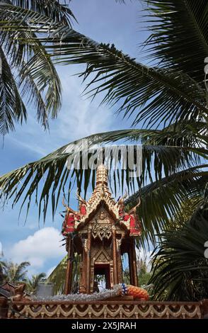 Thailand, Koh Phangan, small buddhist temple near a beach Stock Photo