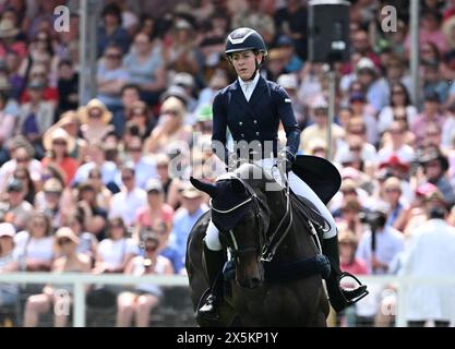 Badminton Estate, Gloucestershire, UK. 10th May, 2024. 2024 MARS Badminton Horse Trials Day 3; Helen Bates (GBR) riding CARPEDIEM During the Dressage on Day 3 Credit: Action Plus Sports/Alamy Live News Stock Photo