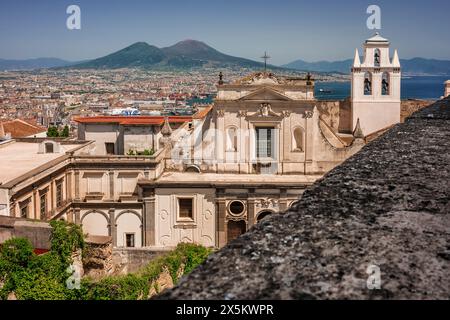 from Castel Sant'Elmo in Naples it is possible to enjoy a breathtaking panorama with Vesuvius and the Certosa di San Martino clearly visible Stock Photo