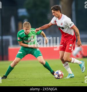 Utrecht, Netherlands. 10th May, 2024. UTRECHT, 10-05-2024, Zoudenbalch, Keuken Kampioen Divisie, Dutch football, season 2023/2024, during the match Jong Utrecht - Dordrecht, FC Dordrecht player Daniel van Vianen, Jong FC Utrecht player Silas Andersen Credit: Pro Shots/Alamy Live News Stock Photo