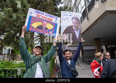 Students hold placards featuring TV show Seinfeld character, with funny quotes, in support of Jewish students during the rally against Hate at the University of Toronto. Jewish students at the university campuses in North America and Europe have expressed concerns about experiencing anti-Semitism from pro-Palestinian student groups. These groups often display anti-Israel and anti-Zionist sentiments through signage and rhetoric, sometimes even advocating for the destruction of the state of Israel. Such actions contribute to an environment where Jewish students feel targeted and marginalized, ig Stock Photo