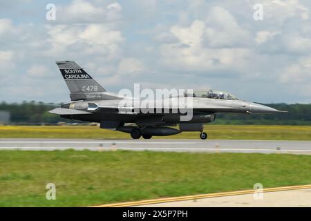 Eastover, United States. 05 May, 2024. U.S. Rep. Nancy Mace, taxis in the back seat of a U.S Air Force F-16 Fighting Falcon fighter aircraft assigned to the 169th Fighter Wing, at McEntire Joint National Guard Base, May 5, 2024, in Eastover, South Carolina.  Credit: SSgt. Mackenzie Bacalzo/U.S Air Force/Alamy Live News Stock Photo