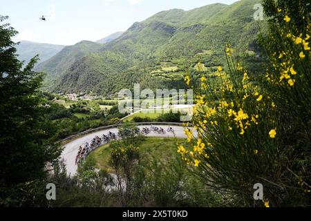 Italia. 11th May, 2024. The pack rides cycles during the stage 8 of the of the Giro d'Italia from Spoleto to Prati di Tivo, 11 May 2024 Italy. (Photo by Fabio Ferrari/LaPresse) Credit: LaPresse/Alamy Live News Stock Photo