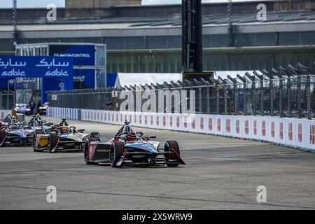 94 WEHRLEIN Pascal (ger), TAG HEUER Porsche Formula E Team, Porsche 99X Electric, action during the 2024 Berlin ePrix, 7th meeting of the 2023-24 ABB FIA Formula E World Championship, on the Tempelhof Airport Street Circuit from May 10 to 12, 2024 in Berlin, Germany Stock Photo