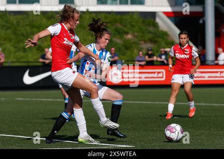 Wijdewormer, Netherlands. 11th May, 2024. WIJDEWORMER, NETHERLANDS - MAY 11: Dutch Azerion Women's Eredivisie match between AZ Alkmaar and sv Heerenveen at AFAS Trainingscomplex on May 11, 2024 in Wijdewormer, Netherlands. (Photo by Gerard Spaans/Orange Pictures) Credit: Orange Pics BV/Alamy Live News Stock Photo