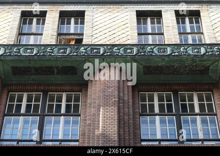 Budapest, Széchenyi István Handelsschule, Béla Lajta, 1910-1912 // Budapest, Széchenyi István Business School, Béla Lajta, 1910-1912 Stock Photo