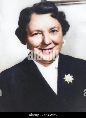 Karlstadt, Liesl, 12.12.1892 - 27.7.1960, German actress, portrait, 1950s, ADDITIONAL-RIGHTS-CLEARANCE-INFO-NOT-AVAILABLE Stock Photo