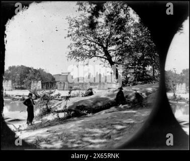 Richmond, Virginia. Ruins of Richmond & Danville Railroad bridge: the city beyond, Civil War Photographs 1861-1865 Stock Photo