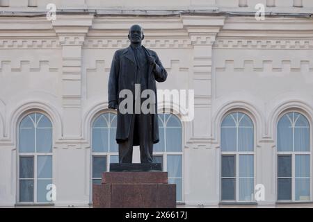 Omsk, Russia - July 17 2018: The Lenin monument (Russian: Памятник Ленину) in the center of Omsk. Stock Photo