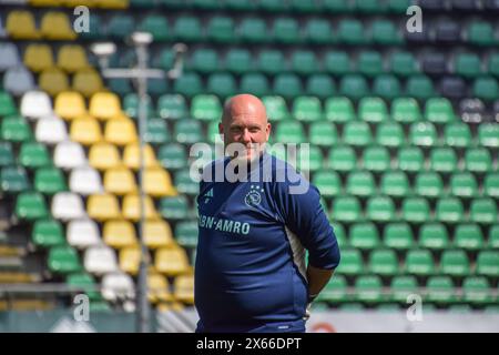 Den Haag, Netherlands. 11th May, 2024. Bingoal Stadion, May 11th 2024: Keeper trainer Ajax before the Azerion Eredivisie Vrouwen game between ADO Den Haag and Ajax at Bingoal Stadion in Den Haag, Netherland (Arne van der Ben/SPP) Credit: SPP Sport Press Photo. /Alamy Live News Stock Photo