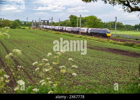 Avanti Pendolino at Winwick West Coast main line. Stock Photo