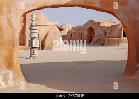Remains of the Mos Espa Star Wars film set in the Sahara Desert near Tamerza or Tamaghza, Tozeur Governorate, Tunisia Stock Photo