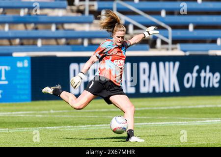 Bridgeview, Illinois, USA. 12th May, 2024. Chicago Red Stars goalkeeper Alyssa Naeher (1) during NWSL Soccer match action between the Utah Royals FC and Chicago Red Stars at SeatGeek Stadium in Bridgeview, Illinois. John Mersits/CSM/Alamy Live News Stock Photo