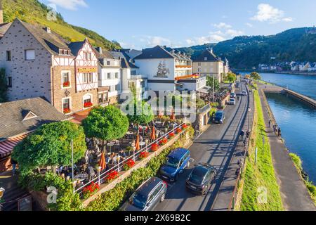 Cochem, river Mosel (Moselle), street Uferstraße in Cond, open air restaurant in Mosel region, Rhineland-Palatinate, Germany Stock Photo