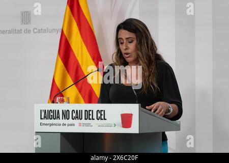 The spokesperson for the Generalitat appears at a press conference to explain the government agreements and has shown the Generalitat government's rejection of the situation of suburban trains, due to the traffic chaos in the Catalan railway network. La portavoz de la Generalitat comparece en rueda de prensa para explicar los acuerdos del gobierno y ha mostrado el rechazo del gobierno de la Generalitat por la situaci-n de cercan'as, debido al caos circulatorio en la red ferroviaria catalana. in the pic:patricia plaja News politics -Barcelona, Spain Tuesday, may 14, 2024 (Photo by Eric Renom Stock Photo