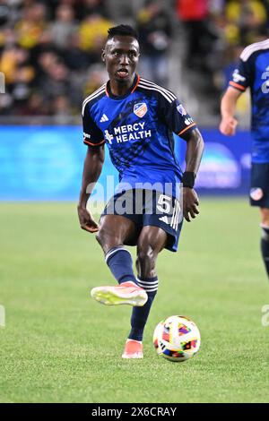 FC Cincinnati Midfielder Obinna Nwobodo (5) And New York Red Bulls ...