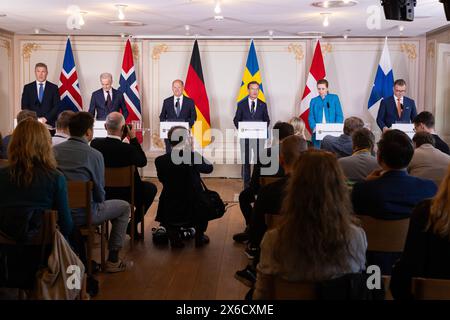 Finnish Prime Minister Petteri Orpo, right, and visiting Ukrainian ...